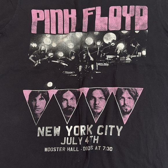 Lot of 4 rock tees- 
Pink Floyd, Guns N Roses & Def Leppard - Picture 4 of 11